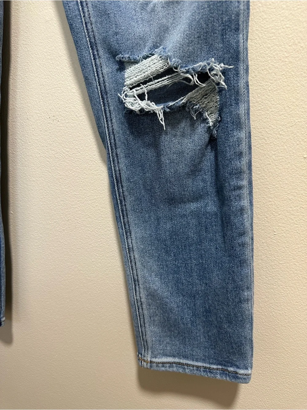 Women’s Hidden Distressed High Rise Mom Jeans
